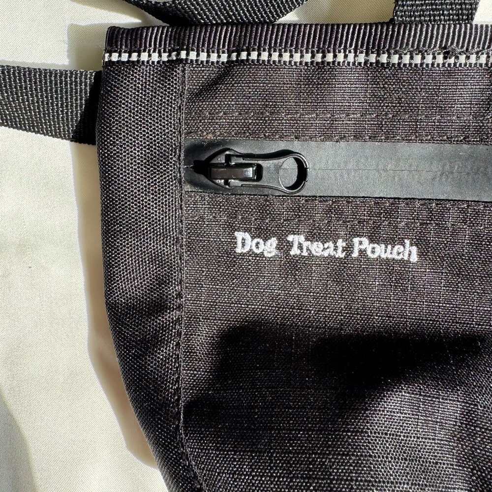 EUC eBasics Dog Treat Pouch for Training, Snack Reward Pouch, Black, Waist Belt - Picture 5 of 14